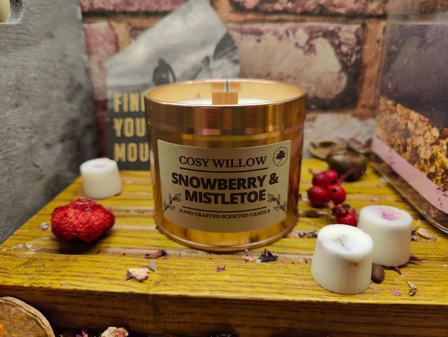 Snowberry & Mistletoe  Candle Tin